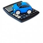 4950222-calculadora-y-el-coche-de-juguete-aisladas-sobre-fondo-blanco